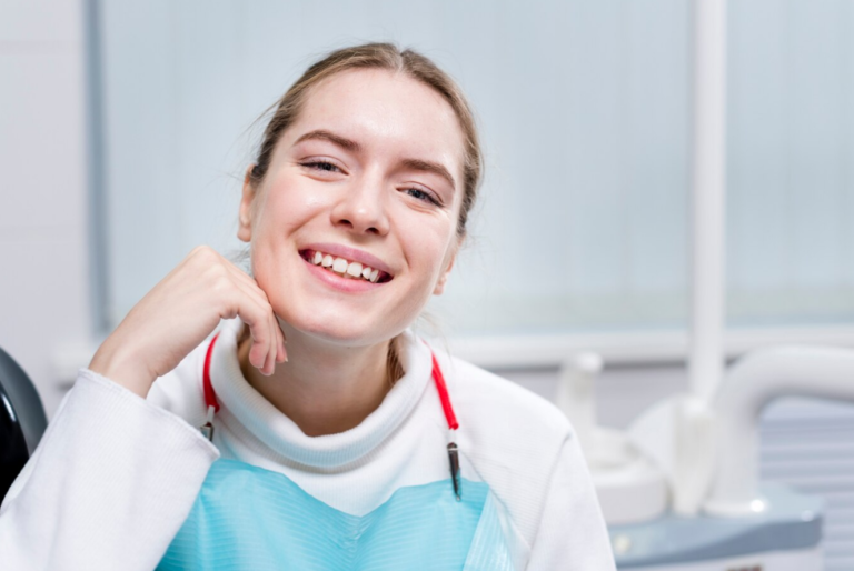Finding Your Perfect Smile: A Guide to Dentures in Hamilton