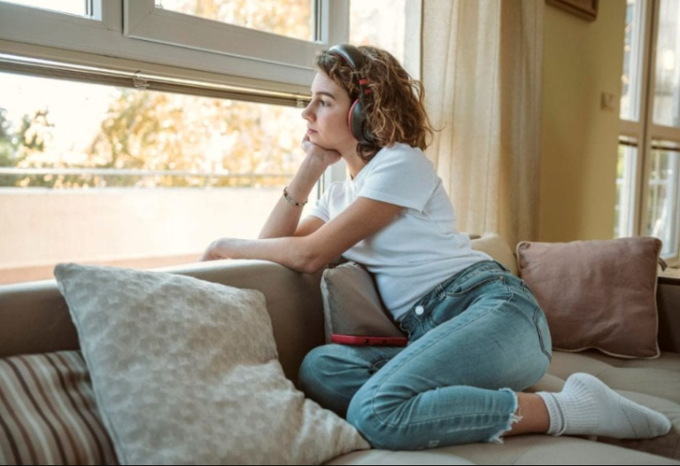 Top Reasons Homeowners Are Switching To Double-Glazed Windows
