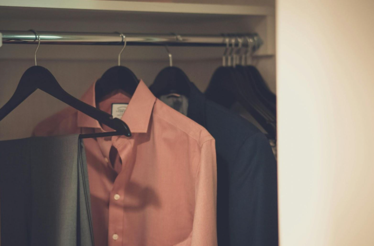 The Capsule Wardrobe Method: How to Add Style and Streamline Your Closet