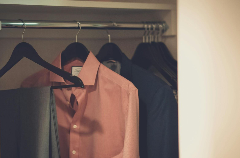 The Capsule Wardrobe Method: How to Add Style and Streamline Your Closet