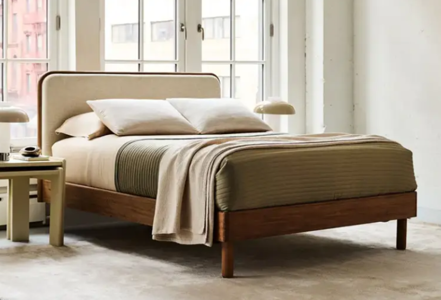 Upholstered Beds vs Wooden Beds: Comfort Meets Style