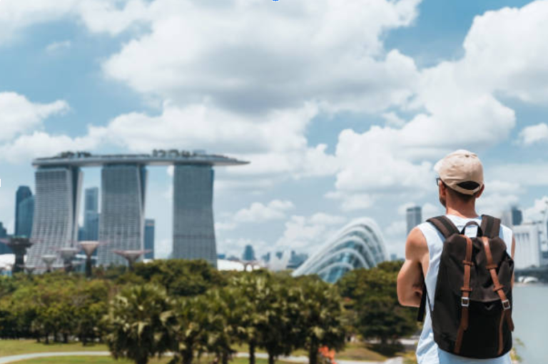 Discover Singapore Like Never Before: Top Private Tours by Aura World