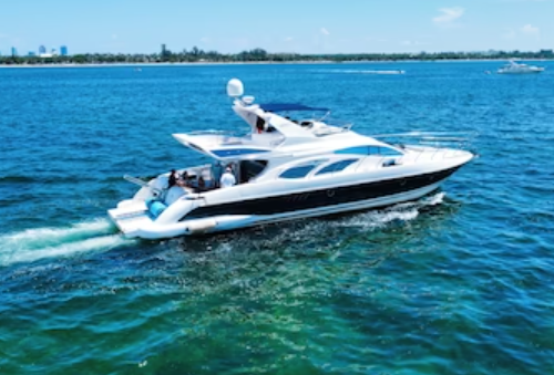 Do Yacht Rentals in Miami Include Water Toys and Jet Skis?