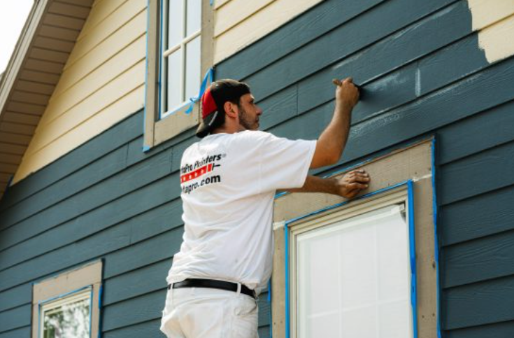 Vinyl vs. Hardie Board: Which Siding Is Best for Calgary Homes?