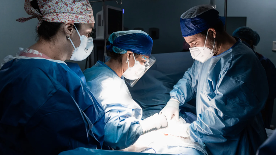 How to Choose the Right Surgeon for Lap Band Surgery